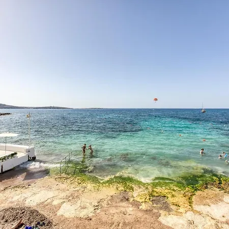 Διαμέρισμα Lovely 2br 2 Mins Away From The Promenade By 360 Estates